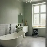 Renovated Flat From 1896 Near The Lakes * Копенгаген