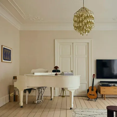 Renovated Flat From 1896 Near The Lakes