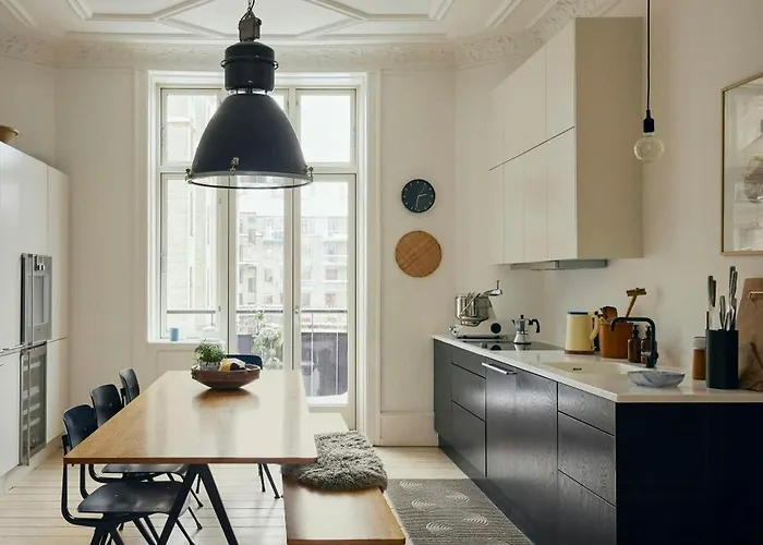 Renovated Flat From 1896 Near The Lakes København