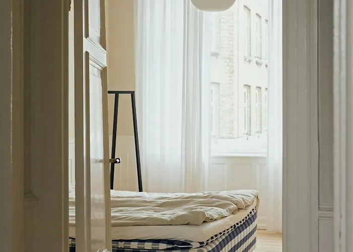 Lejlighed Renovated Flat From 1896 Near The Lakes *