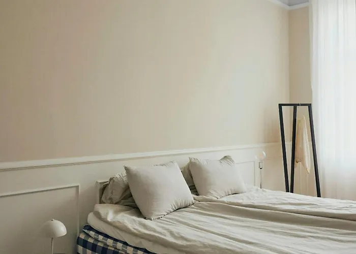 Lejlighed Renovated Flat From 1896 Near The Lakes København